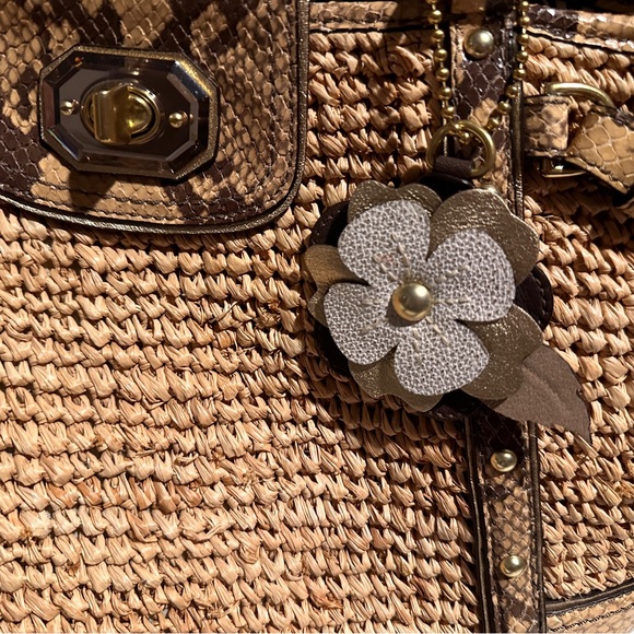 Coach straw bag snake trim EUC - Picture 3 of 10